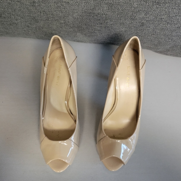 Nine West 7.5 open toe heels cream colour - Picture 3 of 4